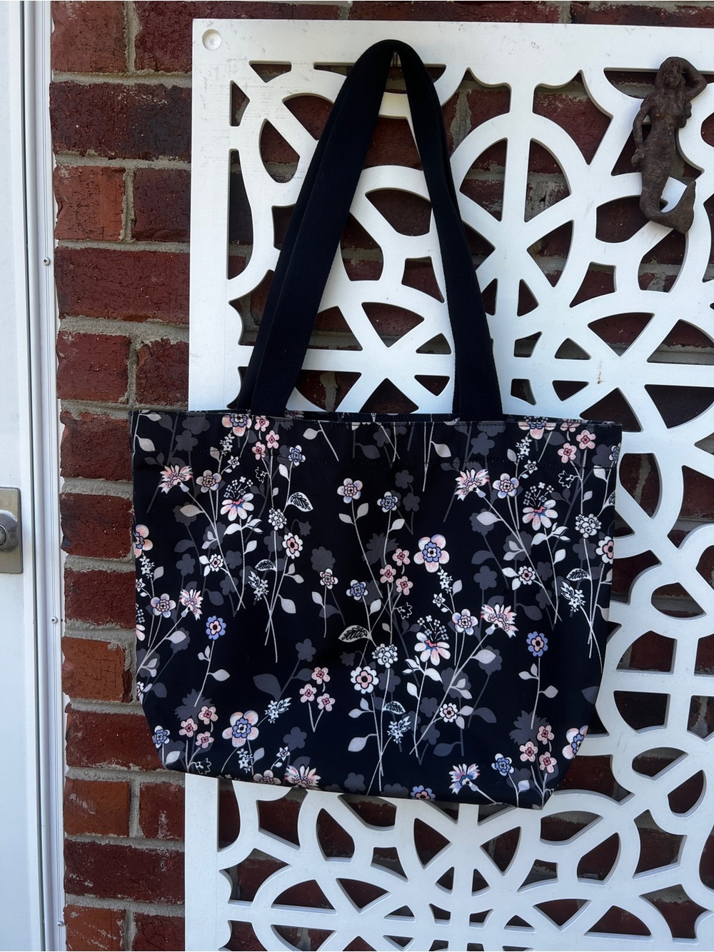Vera Bradley Floral Tote Bag Black Pink Travel Teacher Work Shoulder Bag